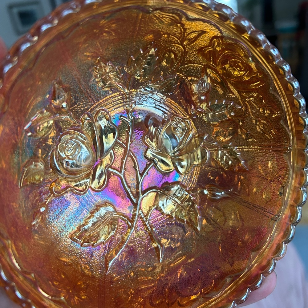 Elegant Sunset Carnival Glass - 16 Piece Set